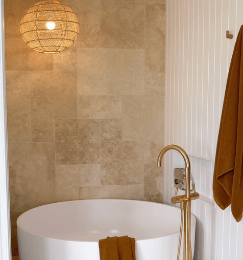 Brighten Up Your Bathroom: Trendy Lighting Ideas
